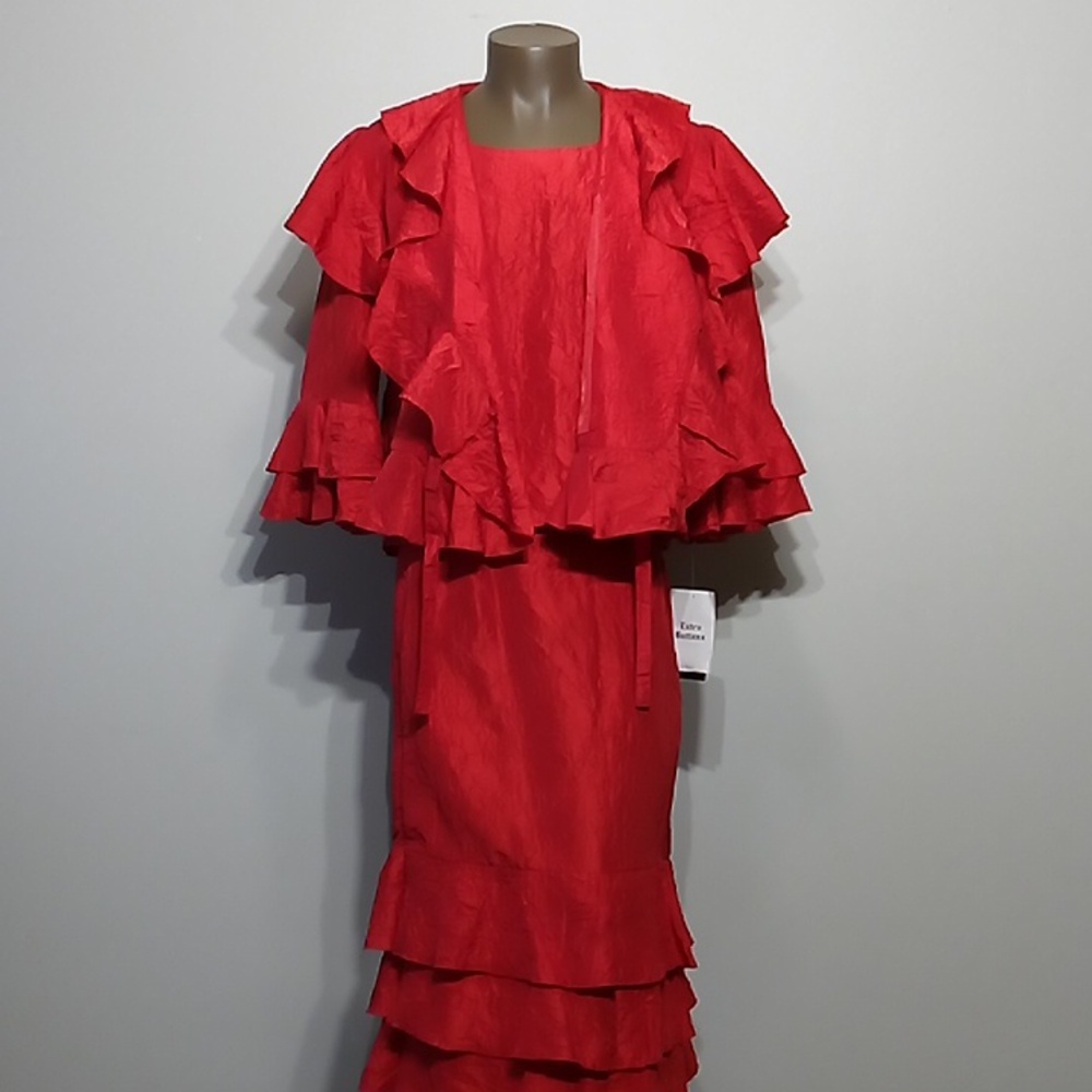 Elegant & Rare 3pc Red 5 tier skirt set by Terramina
